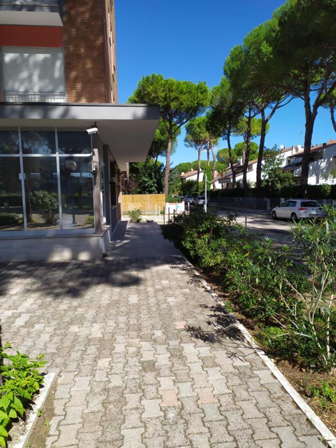 Hotel Madonna Del Pino Cervia Eksteriør billede