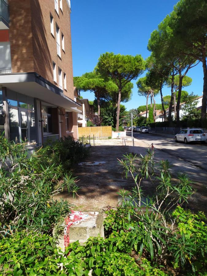 Hotel Madonna Del Pino Cervia Eksteriør billede