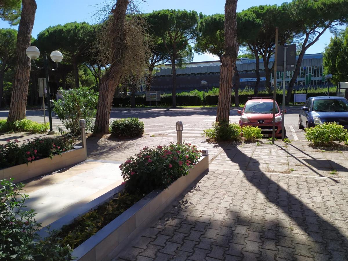 Hotel Madonna Del Pino Cervia Eksteriør billede