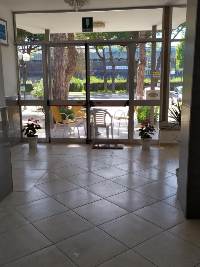 Hotel Madonna Del Pino Cervia Eksteriør billede