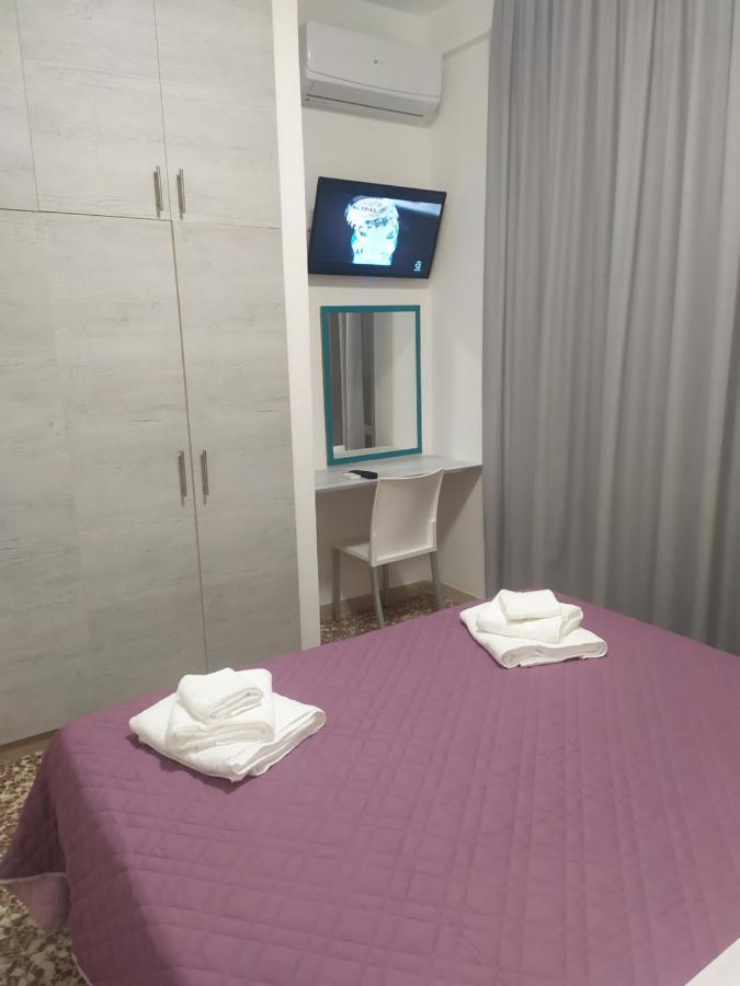 Hotel Madonna Del Pino Cervia Eksteriør billede